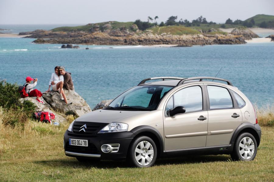  Citroen C3 XTR 2005 года  (фото 23 из 37)